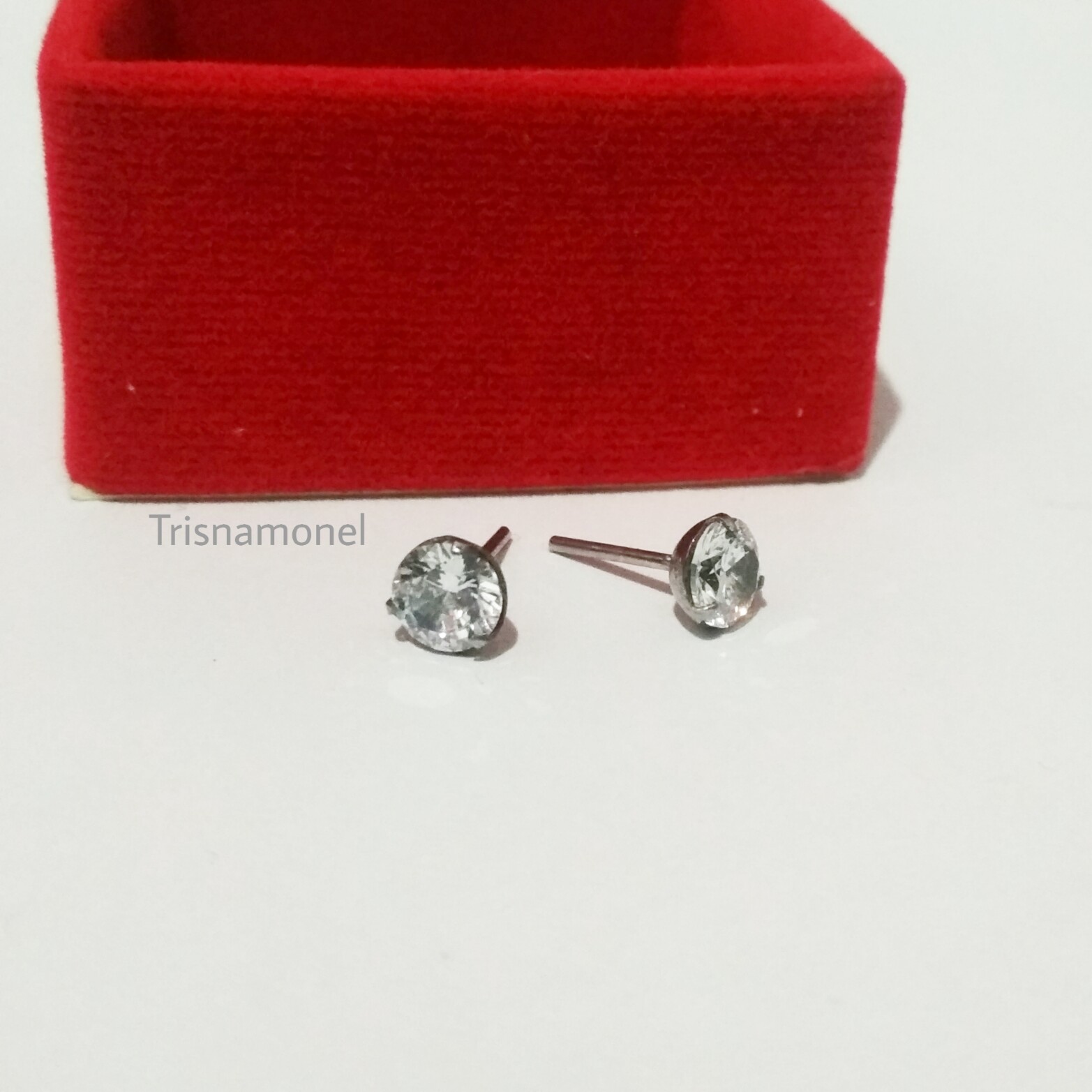ANTING TUSUK MONEL DIAMOND ASFOUR