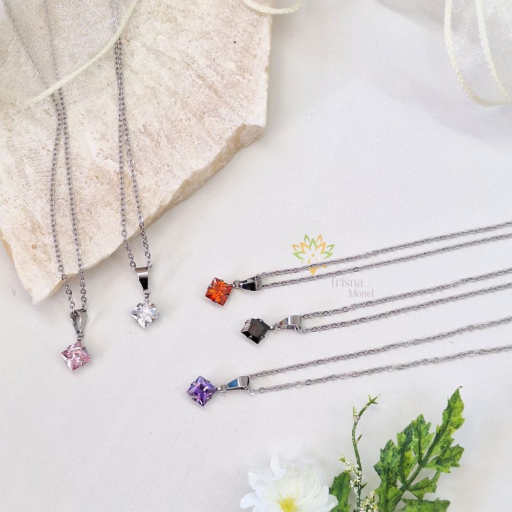 KALUNG TITANIUM SIZE ANAK SAMPAI DEWASA LIONTIN DIAMOND MOTIF KOTAK